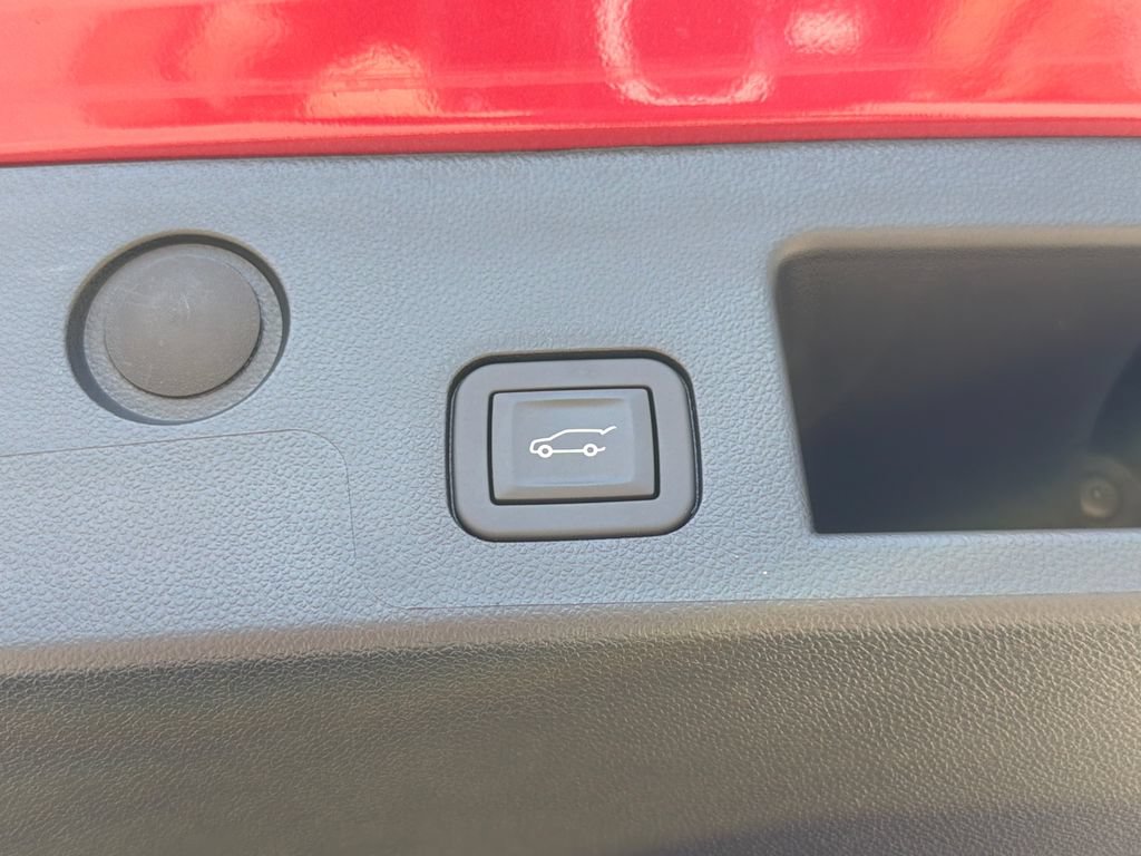 Used 2026 Chevrolet Equinox RS w/ Convenience Package III FWD image 12