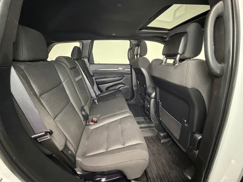 Used 2020 Jeep Grand Cherokee Laredo AWD/4WD image 8