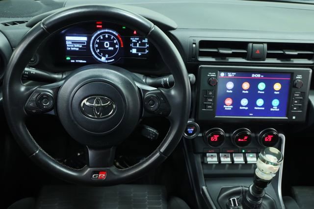 Used 2023 Toyota GR86 RWD image 13