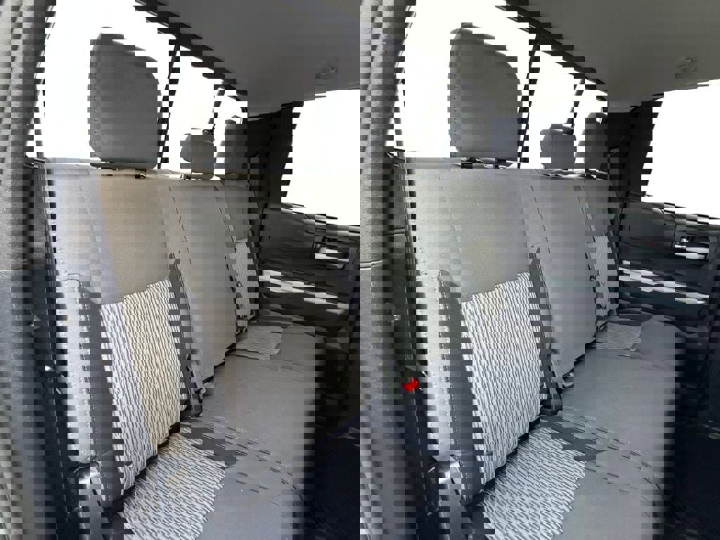 Used 2014 Toyota Tundra SR5 w/ SR5 Upgrade Package image 18