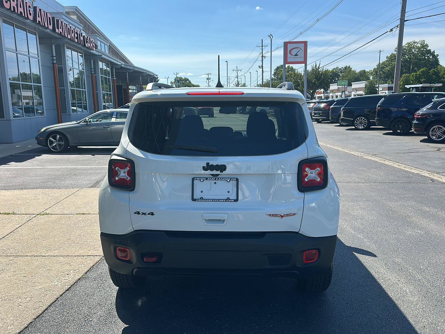 Used 2023 Jeep Renegade Trailhawk AWD/4WD image 4