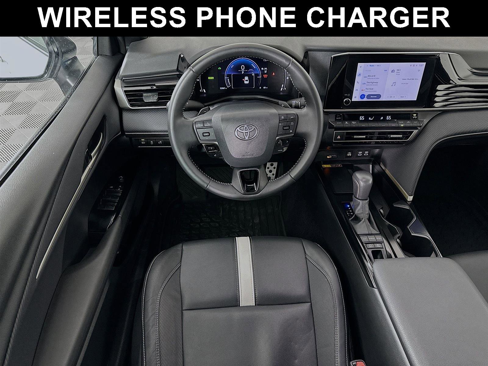 Certified 2025 Toyota Camry SE image 2