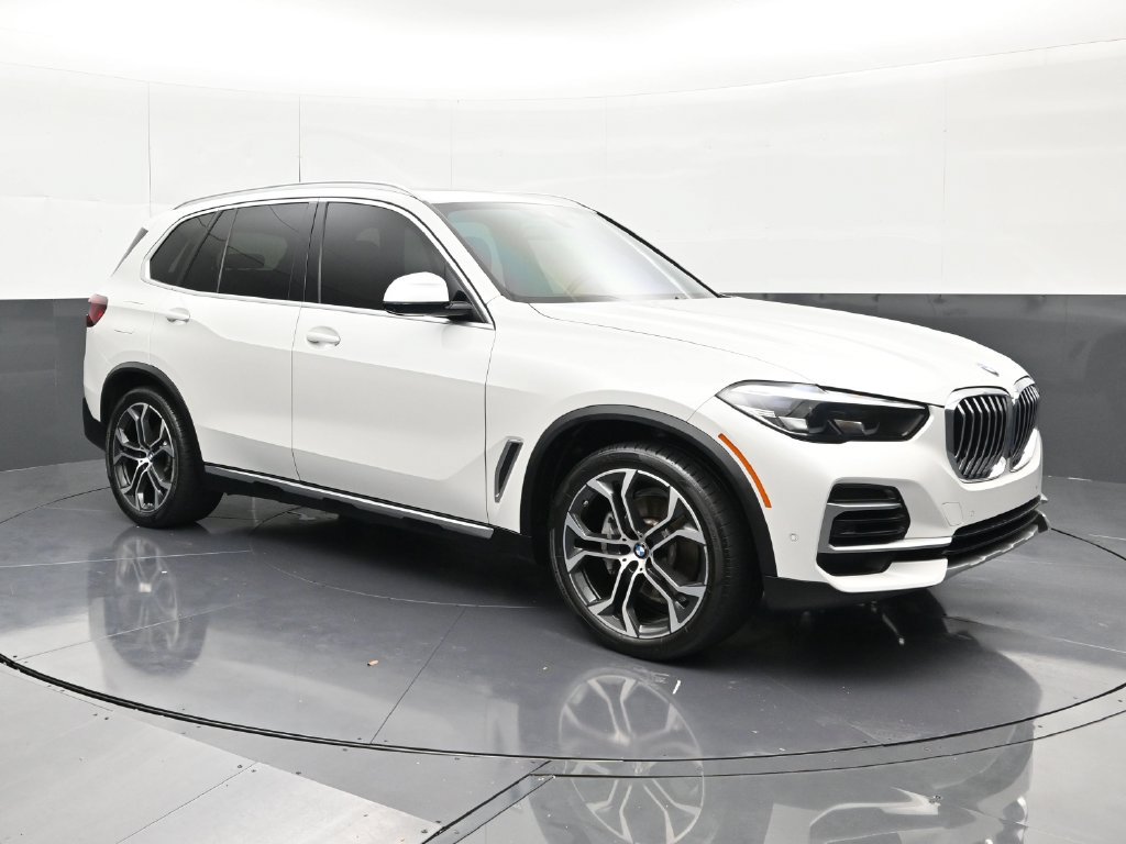 Used 2023 BMW X5 sDrive40i w/ Parking Assistance Package RWD image 7
