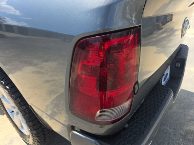 Used 2012 RAM 1500 Express w/ ST Popular Equipment Group AWD/4WD image 32