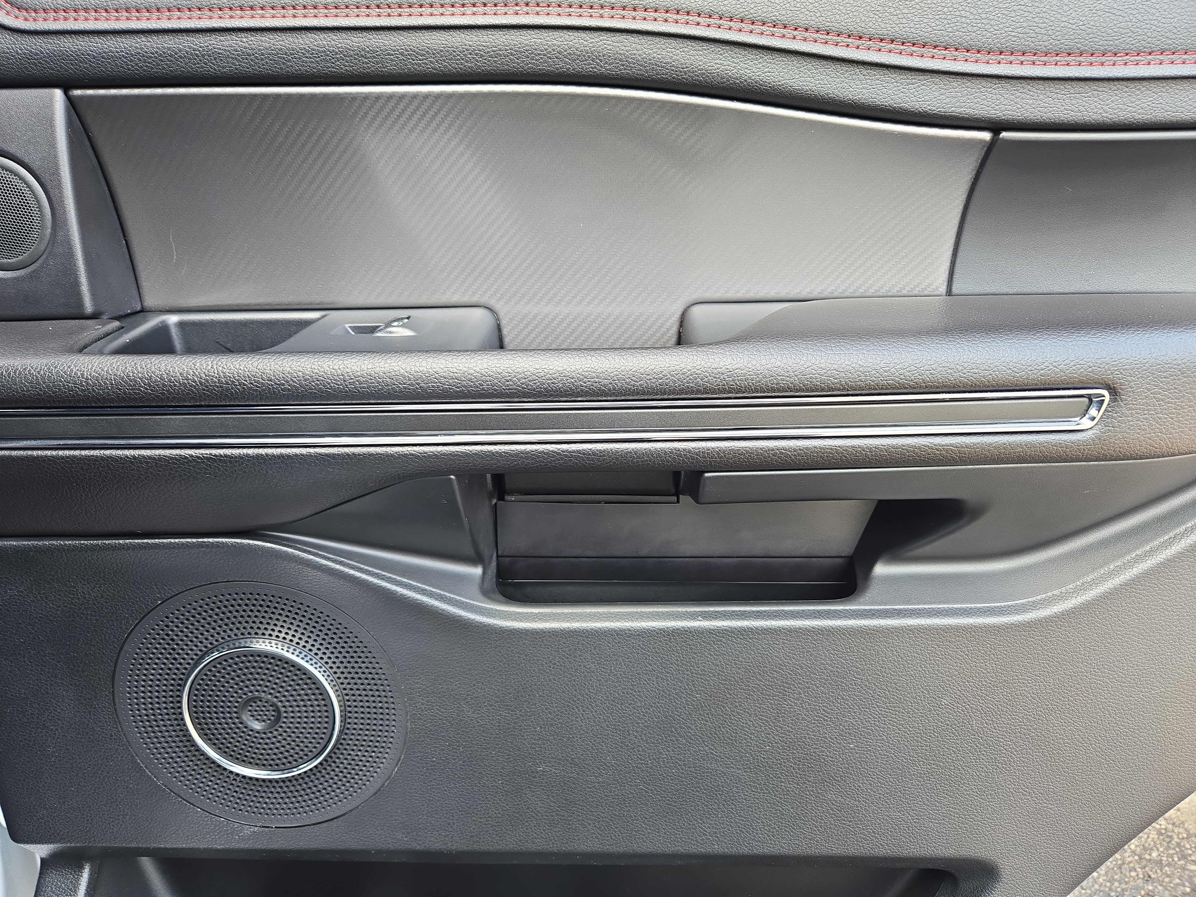 Used 2019 Ford Expedition Limited w/ Equipment Group 303A image 29