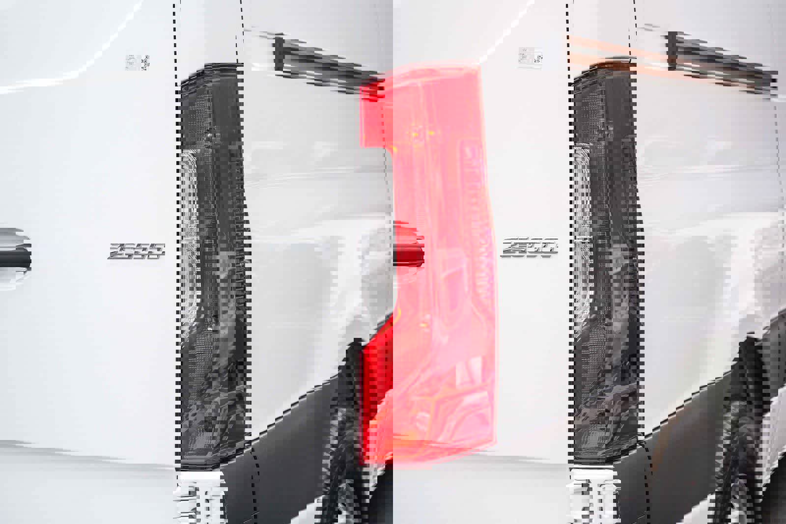 Used 2025 Mercedes-Benz Sprinter 2500 image 11