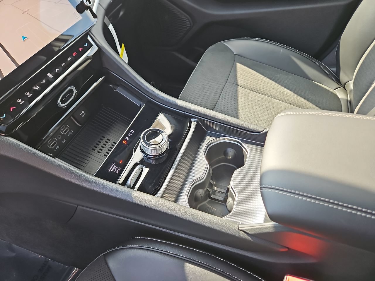 New 2026 Jeep Grand Cherokee Altitude AWD/4WD image 31