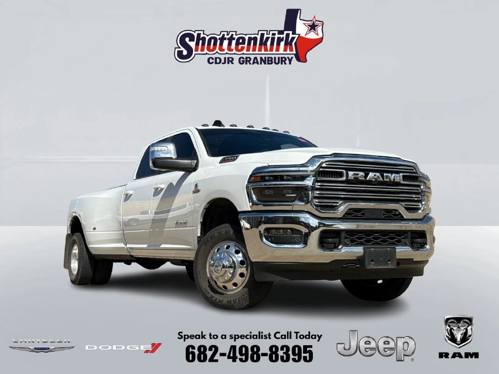 Used 2025 RAM 3500 Laramie AWD/4WD image 1