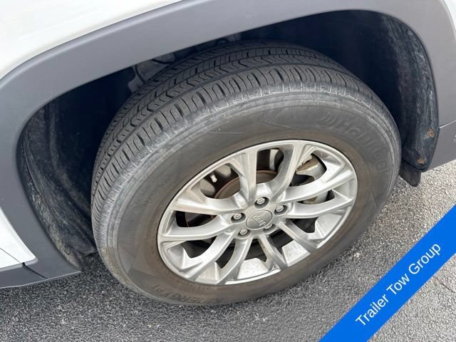 Used 2021 Jeep Cherokee Latitude Lux w/ Comfort/Convenience Group AWD/4WD image 4