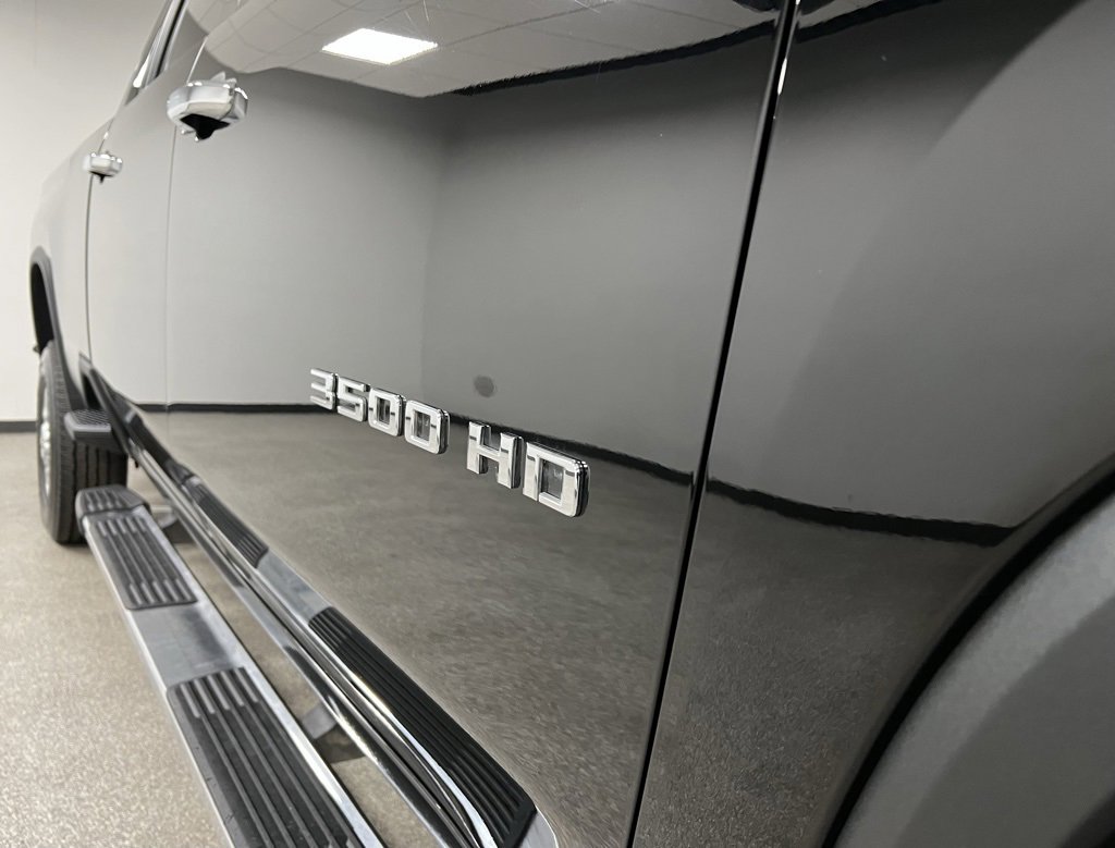 Used 2022 Chevrolet Silverado 3500 LTZ image 17