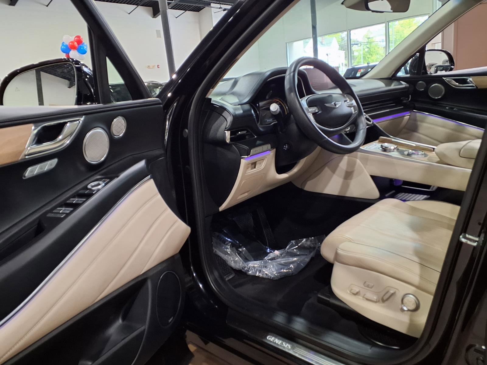 Used 2023 Genesis GV80 3.5T Advanced + AWD/4WD image 16