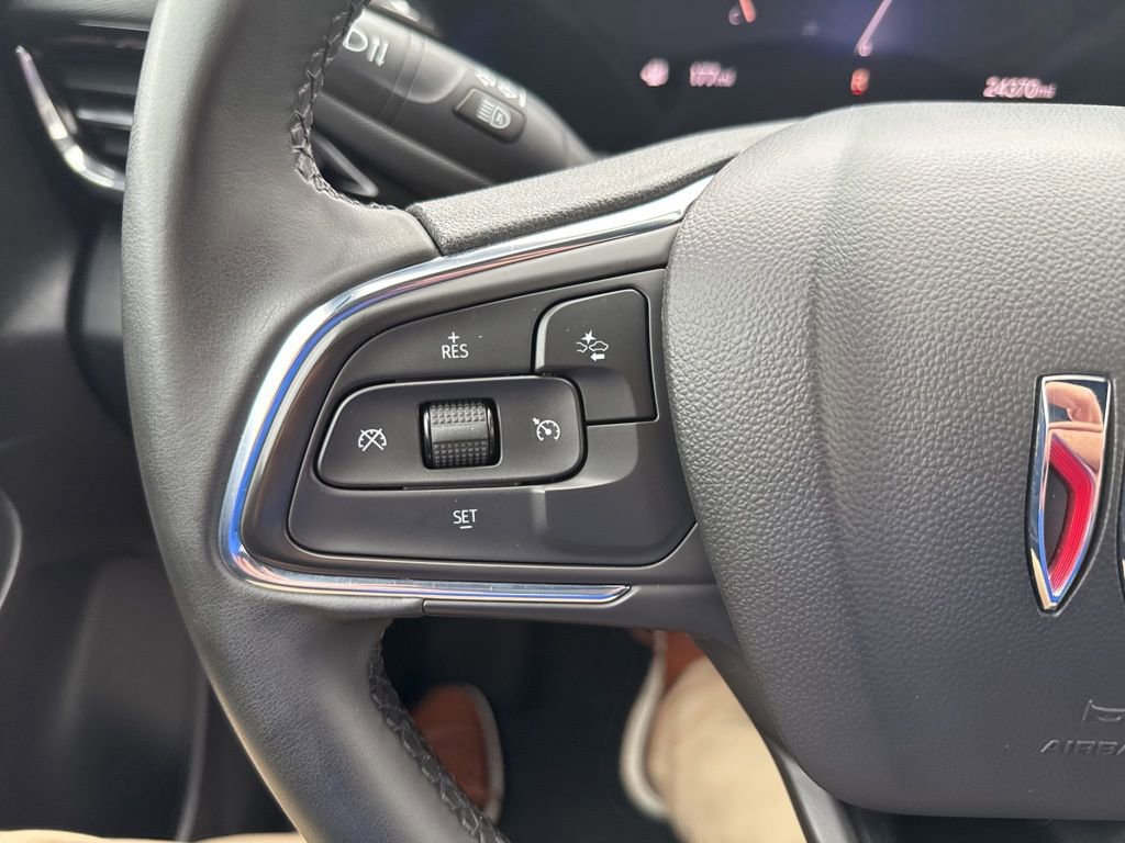 Used 2025 Buick Envista Sport Touring FWD image 17