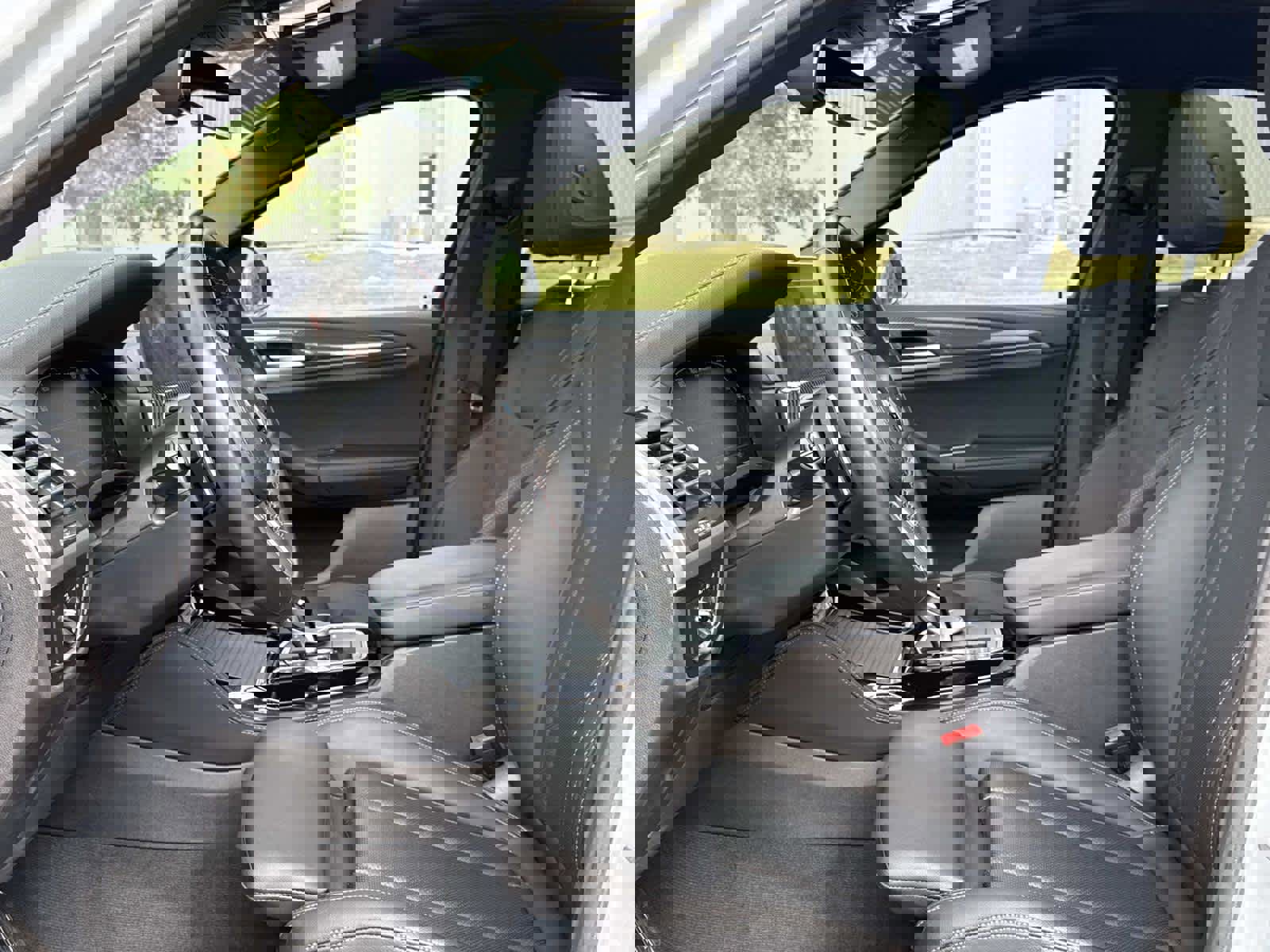 Certified 2024 BMW X4 M40i w/ Premium Package image 14