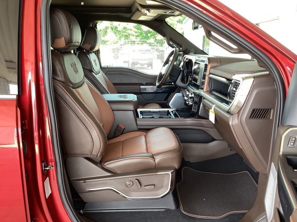 New 2026 Ford F250 King Ranch w/ Chrome Package image 33