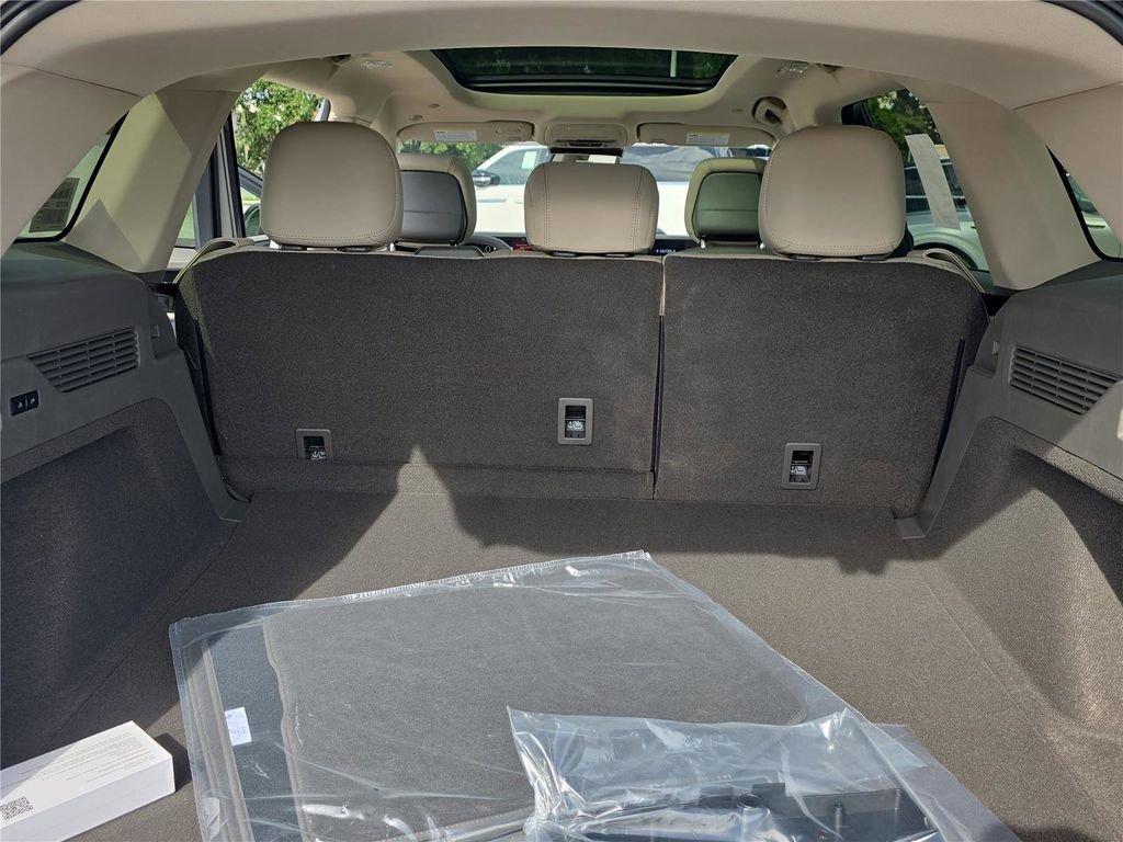 New 2025 Lincoln Nautilus Reserve image 27