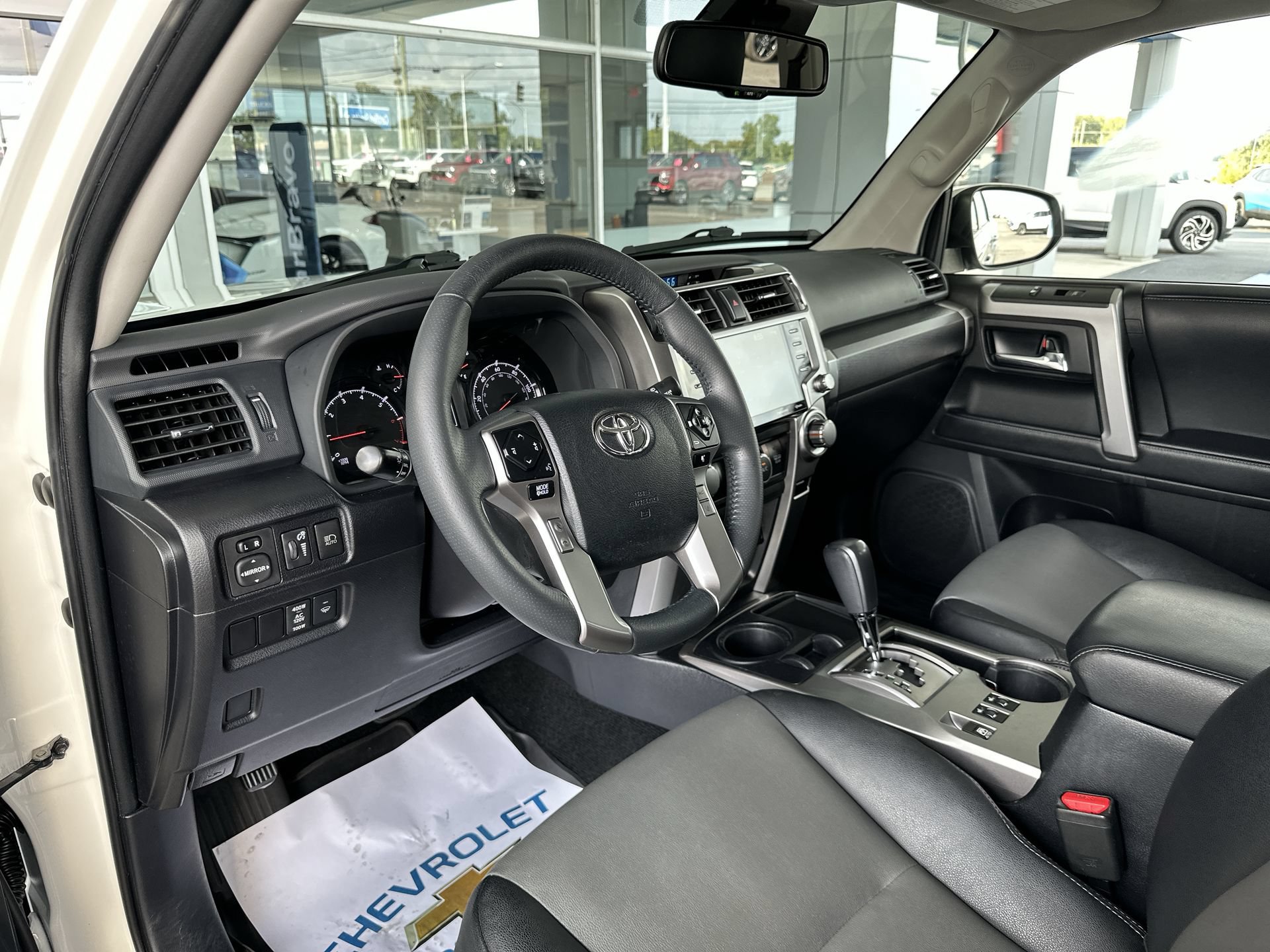 Used 2022 Toyota 4Runner SR5 Premium w/ Moonroof Package RWD image 10