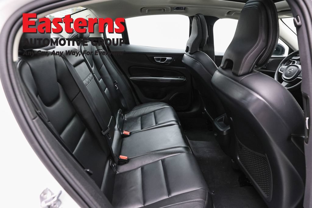 Used 2022 Volvo S60 B5 Inscription FWD image 23