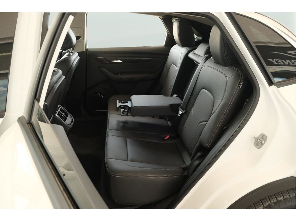 Used 2023 VinFast VF 8 Eco AWD/4WD image 15