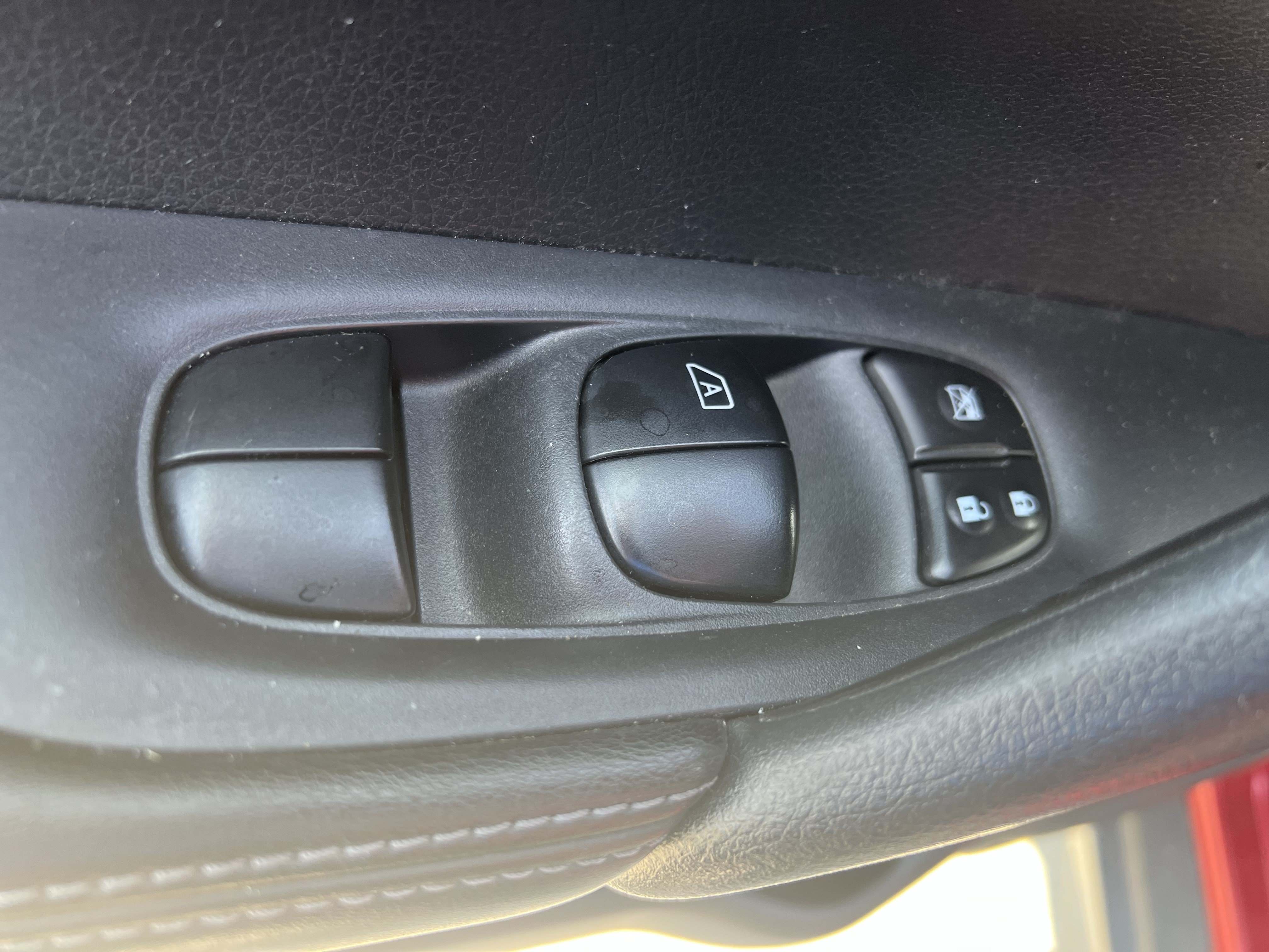 Used 2017 Nissan Rogue SL w/ SL Premium Package FWD image 15