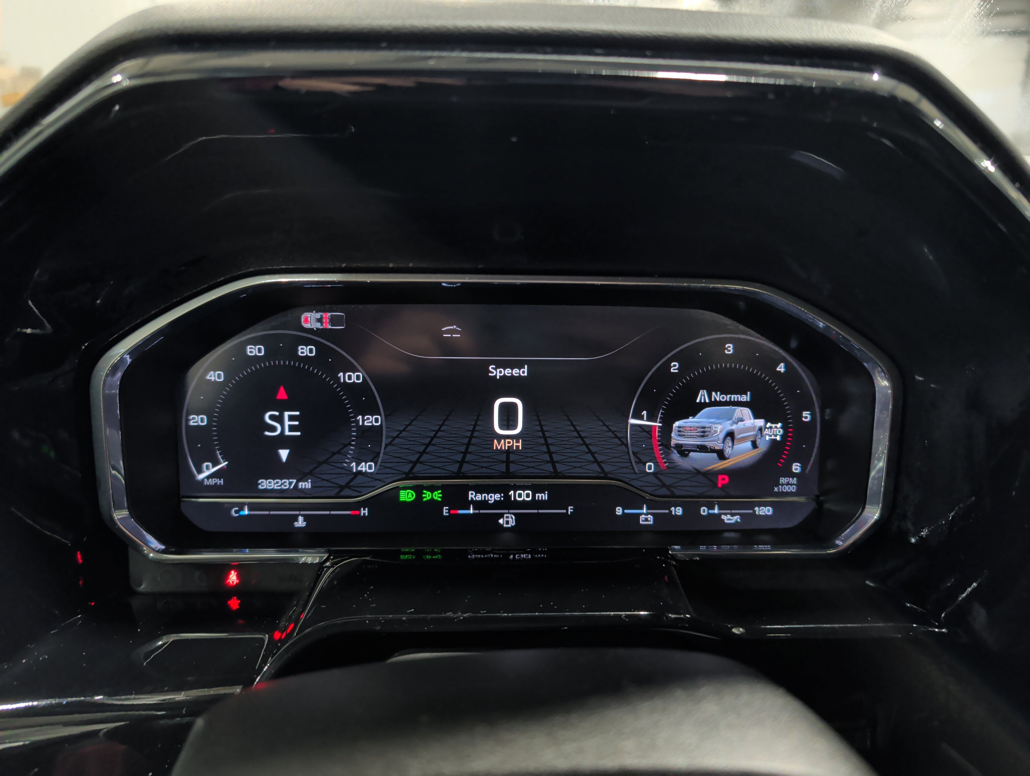 Used 2024 GMC Sierra 1500 Elevation w/ Preferred Package image 8