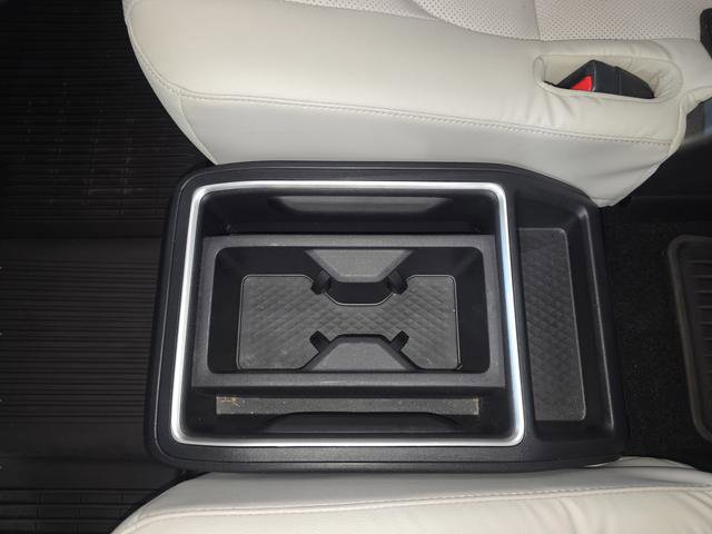 Used 2025 Toyota Grand Highlander AWD Hybrid image 30