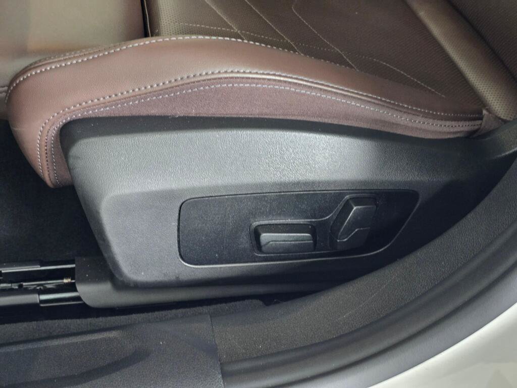 Used 2025 BMW 228i xDrive AWD/4WD image 24