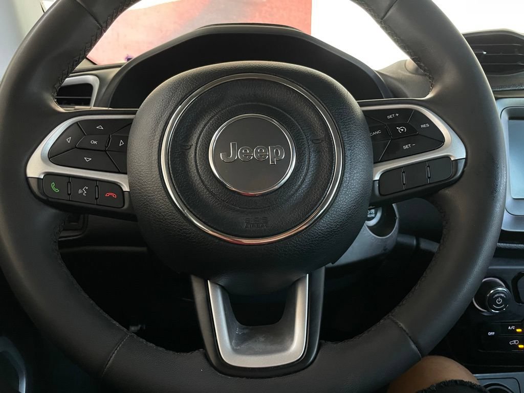 Used 2021 Jeep Renegade Latitude AWD/4WD image 27