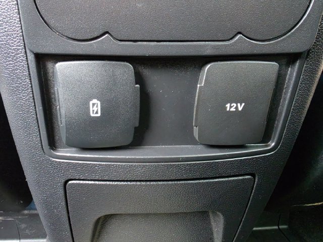 Used 2024 Ford Explorer XLT w/ Equipment Group 202A AWD/4WD image 18