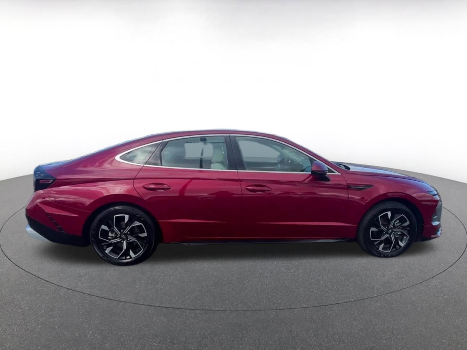 Used 2025 Hyundai Sonata SEL image 16