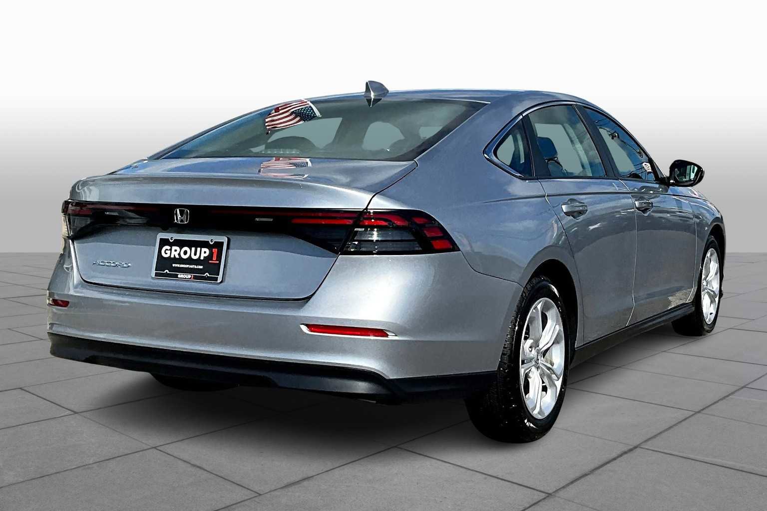 Used 2025 Honda Accord LX image 11