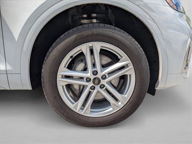 Certified 2024 Audi Q5 e Premium Plus w/ Premium Plus Package AWD/4WD image 27