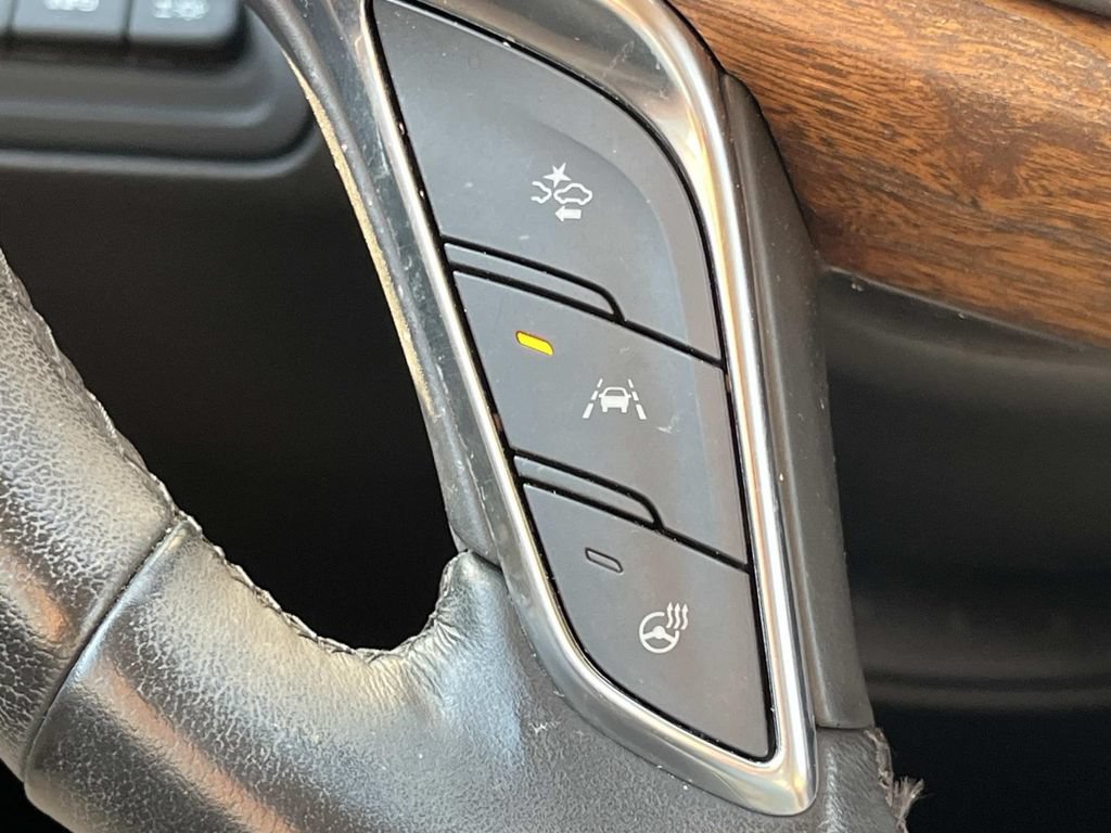 Used 2021 Cadillac XT5 Premium Luxury w/ Platinum Package FWD image 39