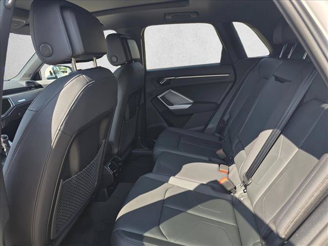 New 2025 Audi Q3 2.0T Premium w/ Convenience Package AWD/4WD image 18