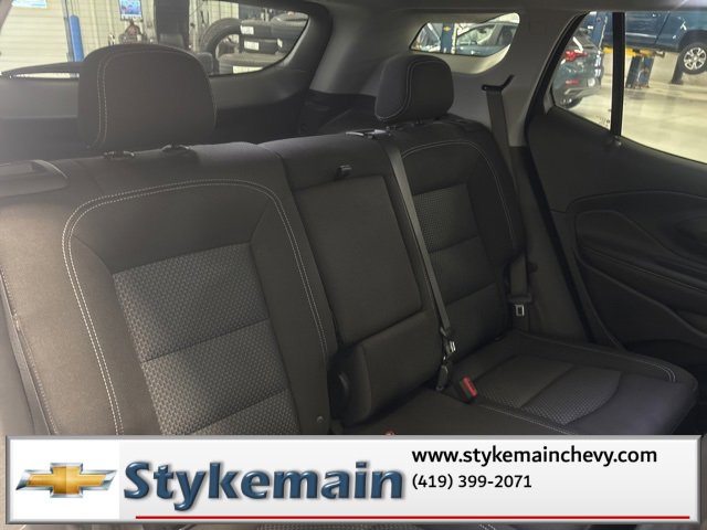 Used 2022 GMC Terrain SLE image 34