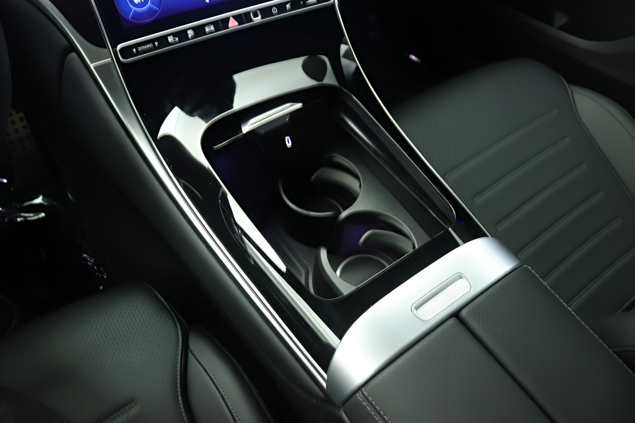 Certified 2025 Mercedes-Benz GLC 350e 4MATIC image 15