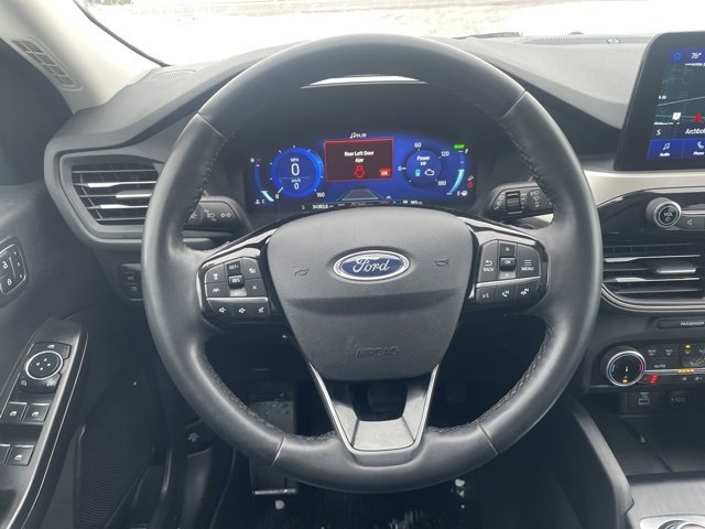 Used 2022 Ford Escape SEL w/ Technology Package image 16