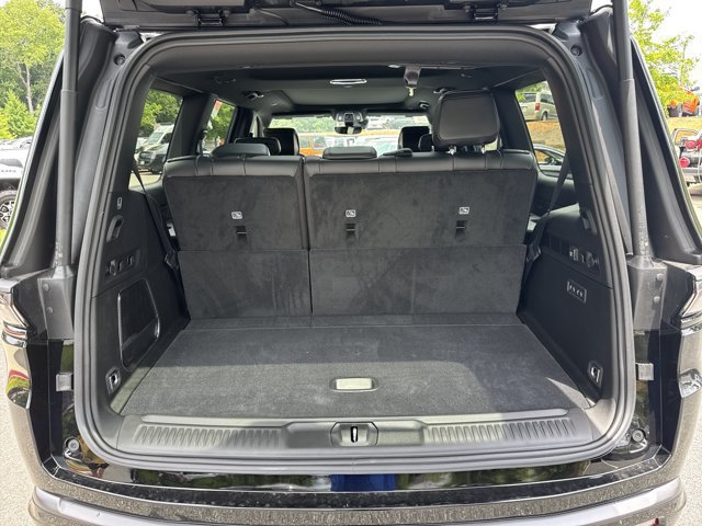 New 2026 Jeep Grand Wagoneer 4WD image 18