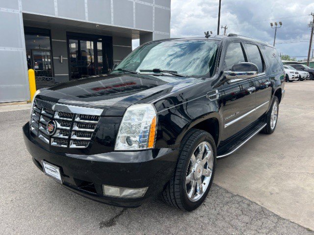 Used 2014 Cadillac Escalade ESV Luxury RWD image 1