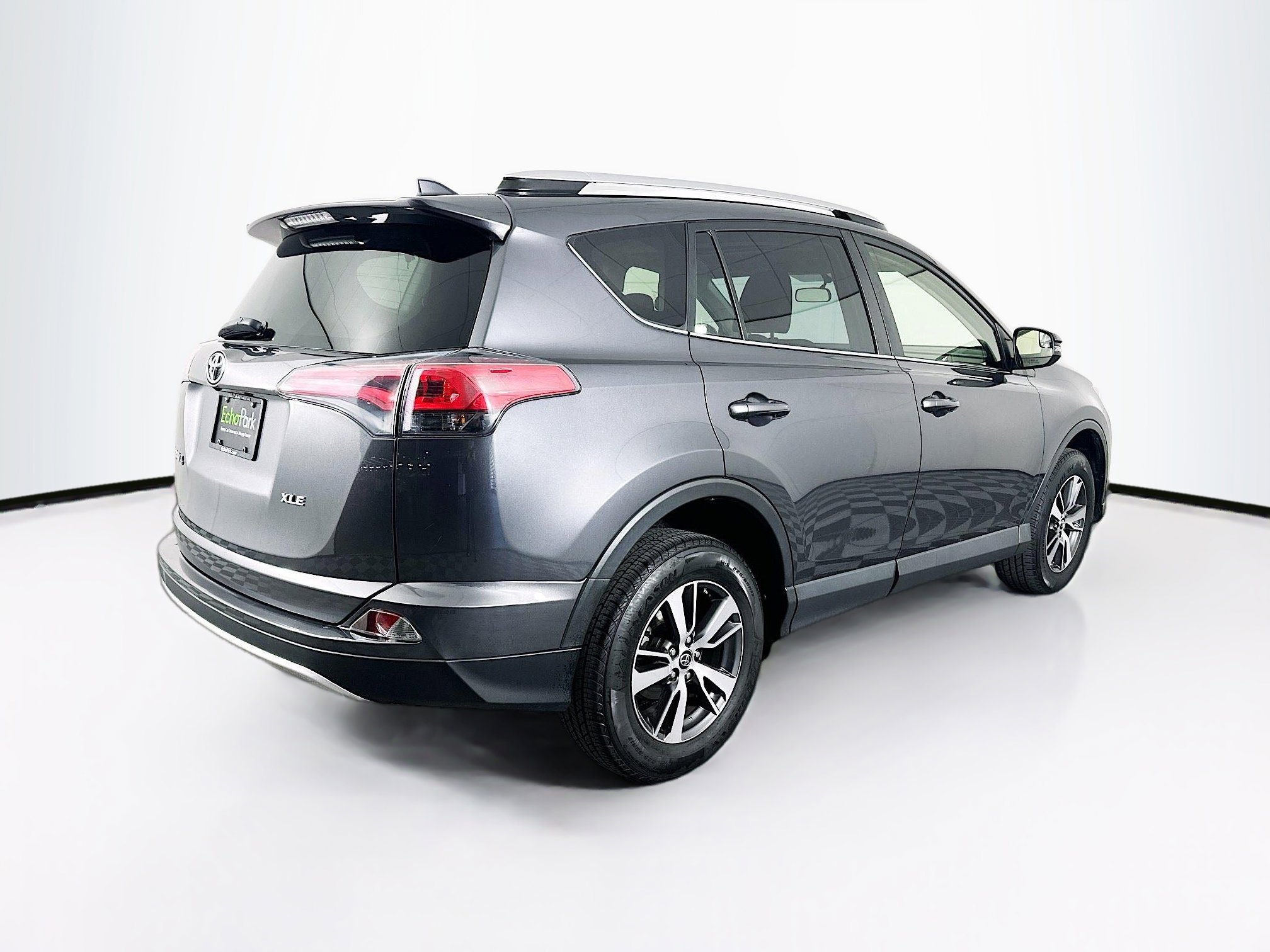 Used 2016 Toyota RAV4 XLE image 9