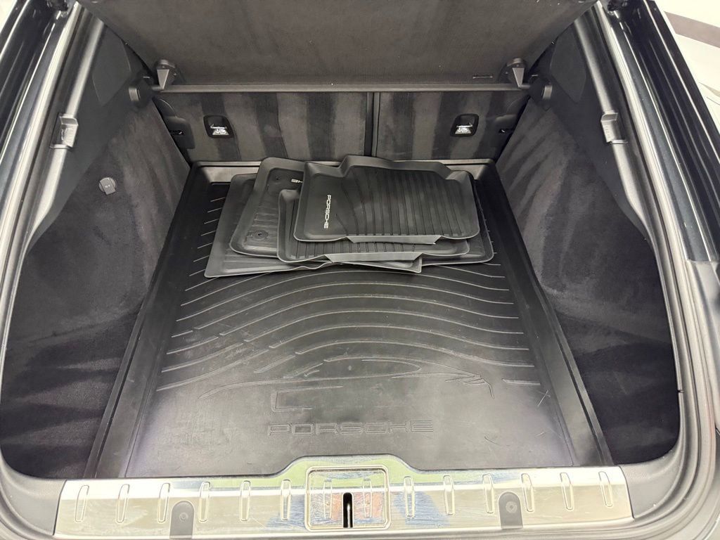 Used 2020 Porsche Panamera GTS image 30