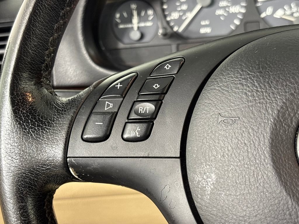 Used 2002 BMW 325Ci Convertible image 16