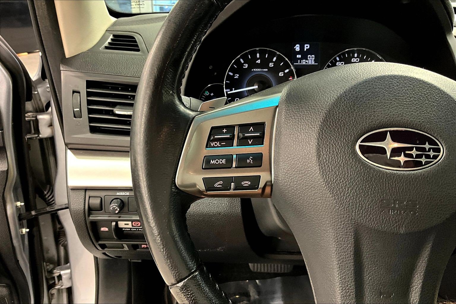 Used 2012 Subaru Outback 2.5i Premium AWD/4WD image 11