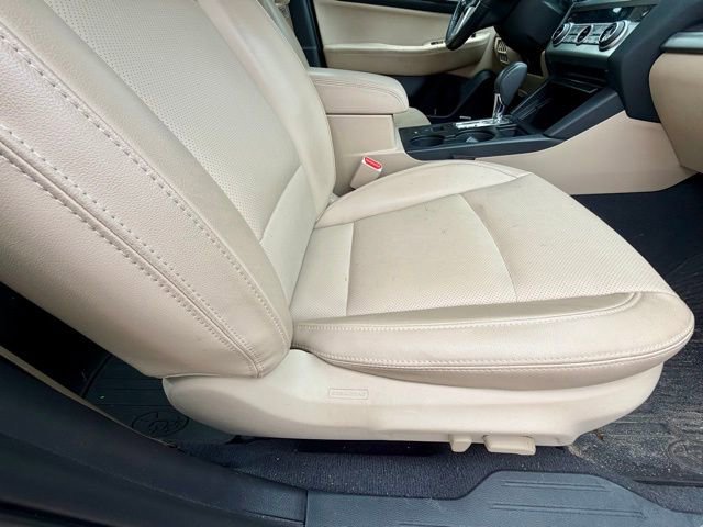 Used 2017 Subaru Legacy 2.5i Limited image 17