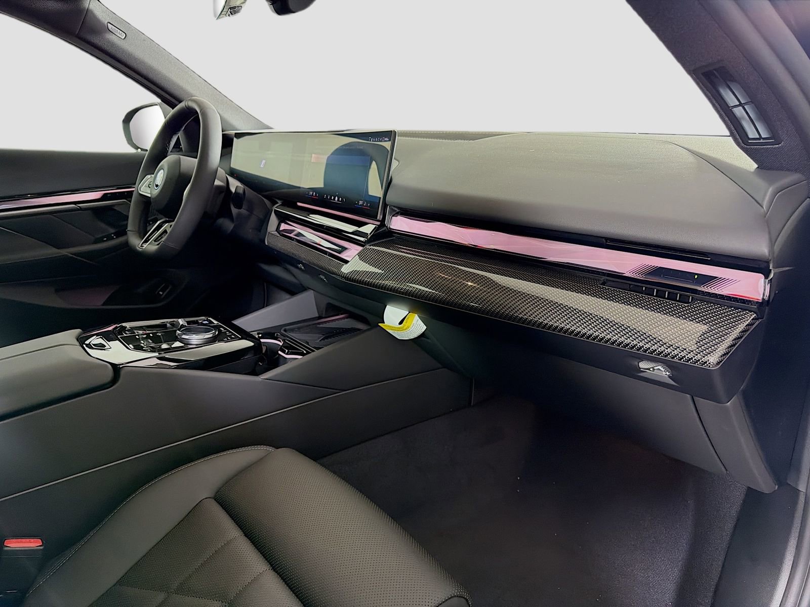 New 2026 BMW i5 eDrive40 w/ M Sport Package AWD/4WD image 32
