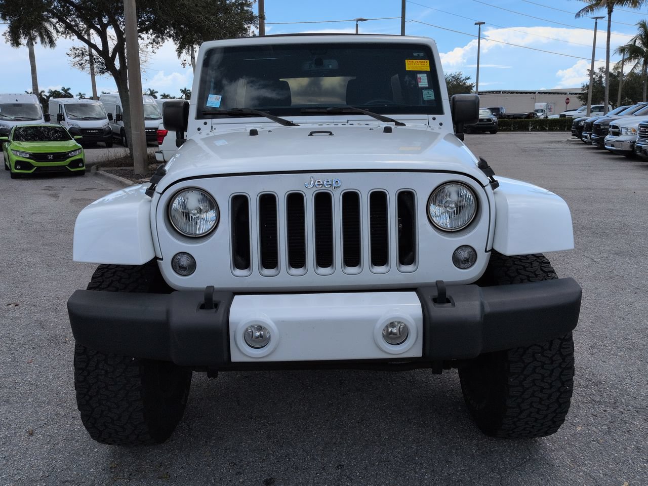Used 2016 Jeep Wrangler Unlimited Sahara w/ Connectivity Group AWD/4WD image 3