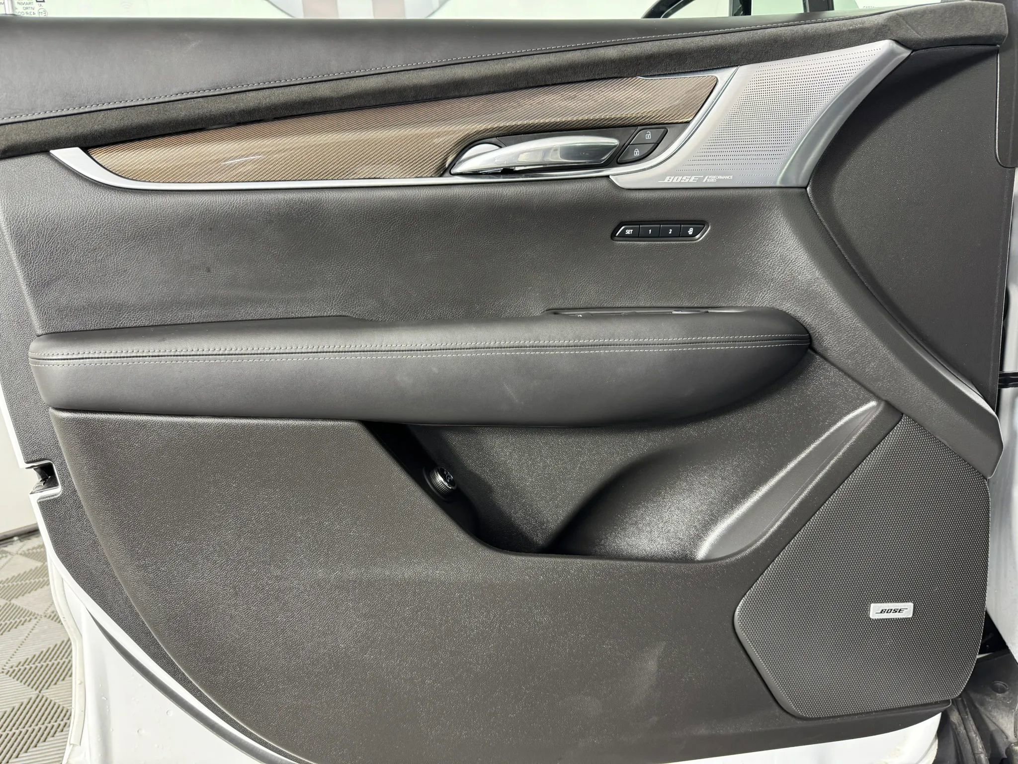 Used 2023 Cadillac XT6 Sport w/ Platinum Package AWD/4WD image 47