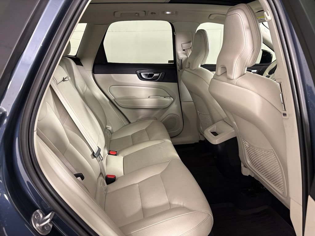 Used 2023 Volvo XC60 B5 Plus w/ Climate Package FWD image 40