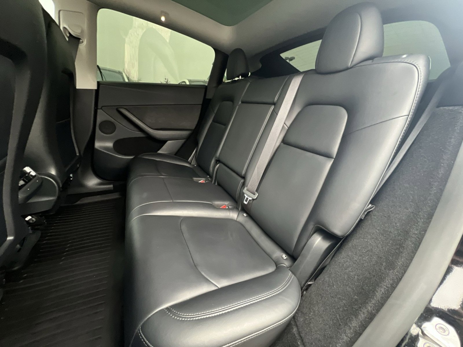 Used 2023 Tesla Model Y Performance image 25