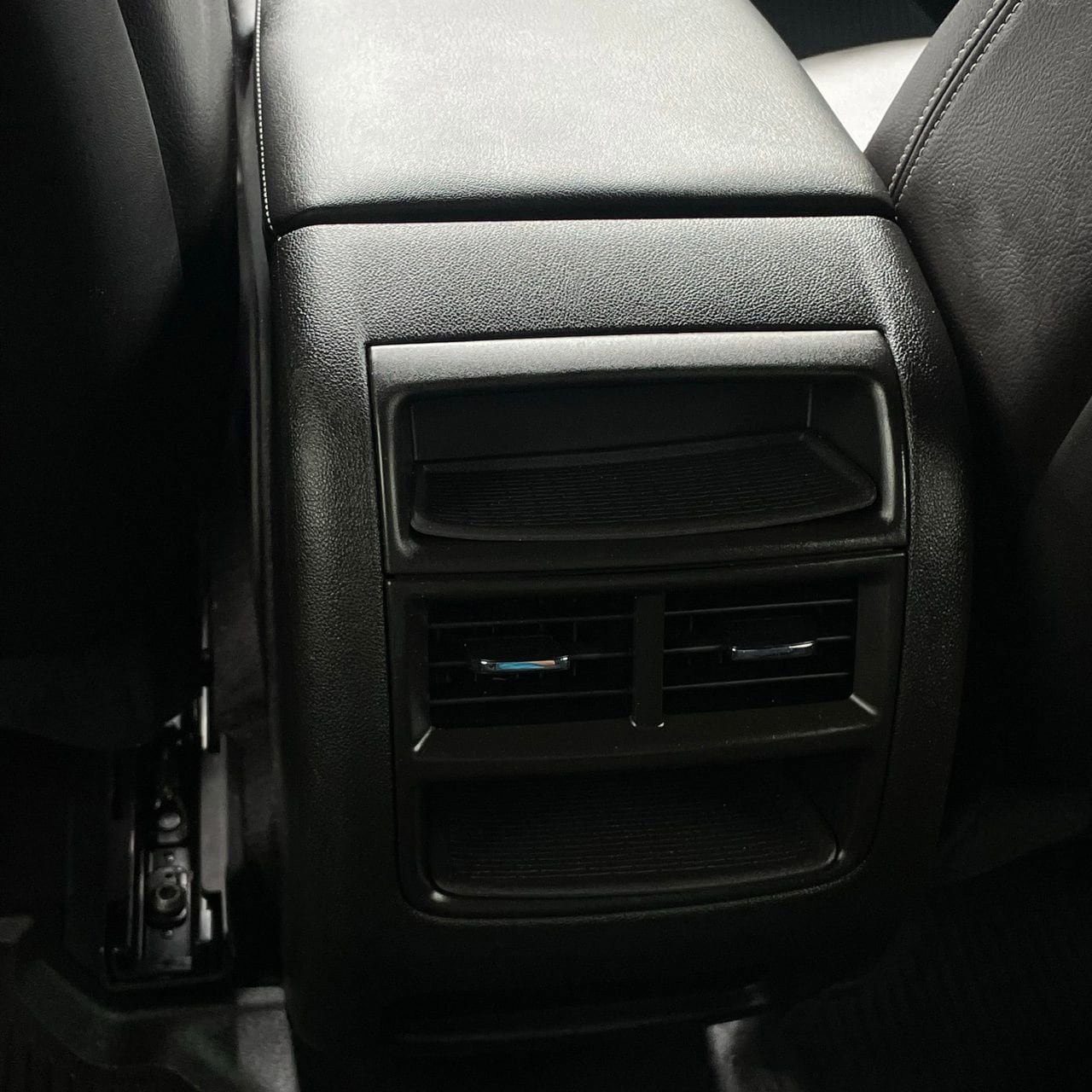 Used 2024 Cadillac XT5 Luxury w/ LPO, Floor Liner Package FWD image 26