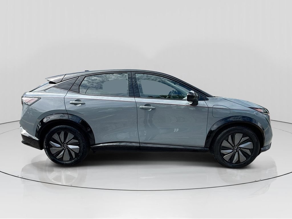 Used 2024 Nissan Ariya AWD image 8